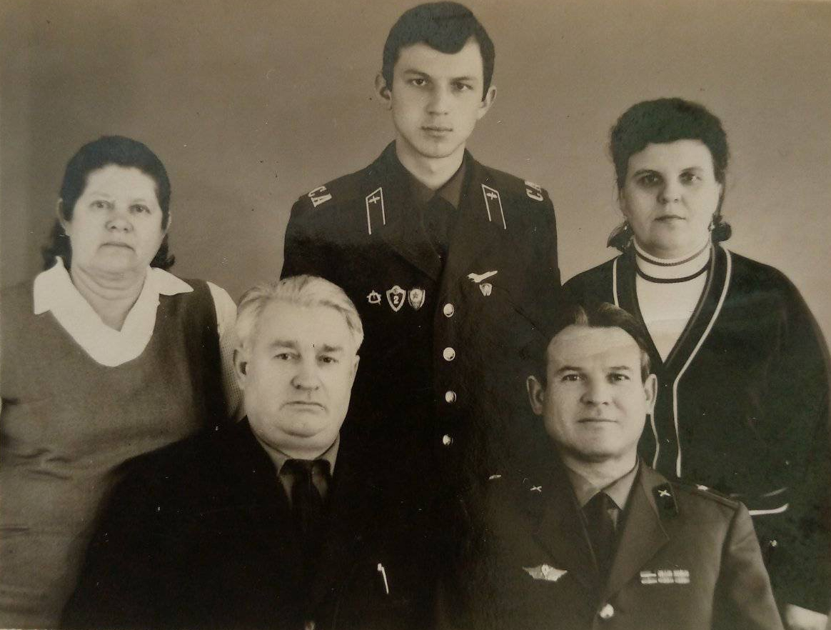 Справа: Михаил Александрович (брат Геращенко А.А.), жена Екатерина и сын